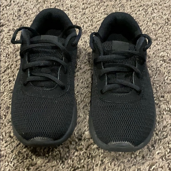 Nike Other - Nike tanjun sneakers